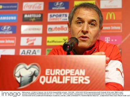 SOCCER - UEFA EURO EM Europameisterschaft Fussball 2016 quali, MNE vs AUT, preview PODGORICA,MONTENEGRO,08.OCT.15 - SOCCER - UEFA European Championship EM Europameisterschaft 2016, European Qualifiers, OEFB international match Länderspiel Montenegro vs Austria, preview, press conference PK Pressekonferenz team AUT. Image shows head coach Marcel Koller (AUT). GEPAxpictures xChristianxOrt