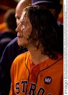October 08, 2015: Colby Rasmus 28 of the Houston Astros celebrates with his team after connecting for a home run in the eighth inning during Game 1 of the Divisional Series Playoff between the Houston Astros and the Kansas City Royals at Kauffman Stadium in Kansas City, MO. MLB Baseball Herren USA 2015: Astros vs Royals OCT 08 - ZUMAc04_