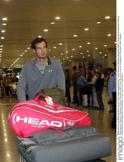 Andy Murray of Britain is pictured after arriving at the Shanghai Pudong International Airport in Shanghai, China, 9 October 2015. Andy Murray arrives at Shanghai for Shanghai Rolex Masters  pbu342436_15