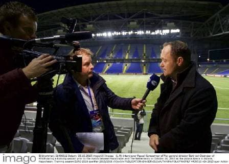 (L-R) interviewer Pascal Kamperman of Fox general director Bert van Oostveen of KNVB during a training session prior to the match between Kazachstan and The Netherlands on October 10, 2015 at the Astana Arena in Astana, Kazachstan. Training session EURO 2016 qualifier 2015 2016 xVIxxIVx 4436510