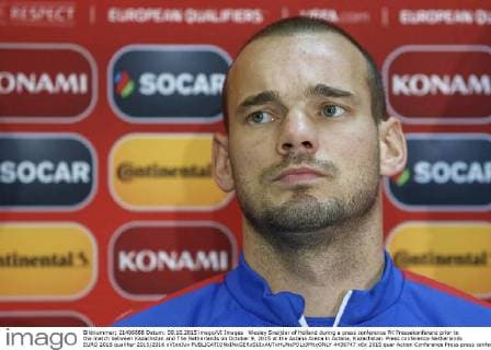 Wesley Sneijder of Holland during a press conference PK Pressekonferenz prior to the match between Kazachstan and The Netherlands on October 9, 2015 at the Astana Arena in Astana, Kazachstan. Press conference Netherlands EURO 2016 qualifier 2015 2016 xVIxxIVx 4436747