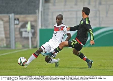 Aspach Amara Conde (Deutschland) links gegen Diego Aguilar (Mexiko) rechts Deutschland vs Mexiko, Laenderspiel U19, Mercedes-Benz Elite Cup, Fussball, 09.10.2015 Copyright: Fudisch Eibner-Pressefoto EP_PFS