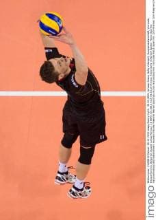 09.10.2015, Armeec Arena, Sofia Volleyball, Europameisterschaft, Vorrunde, Deutschland vs. Bulgarien Zuspiel Lukas Kampa ( 11 GER)