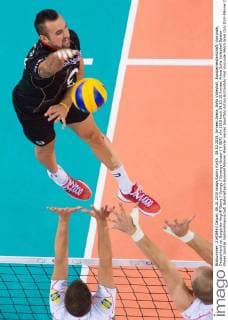 09.10.2015, Armeec Arena, Sofia Volleyball, Europameisterschaft, Vorrunde, Deutschland vs. Bulgarien Angriff Georg György Gyoergy Grozer ( 9 GER)