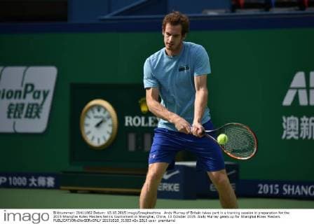 Andy Murray of Britain takes part in a training session in preparation for the 2015 Shanghai Rolex Masters tennis tournament in Shanghai, China, 10 October 2015. Andy Murray gears up for Shanghai Rolex Masters  20151010_31583