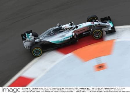 Motorsports: FIA Formula One World Championship WM Weltmeisterschaft 2015, Grand Prix of Russia, 44 Lewis Hamilton (GBR, Mercedes AMG Petronas Formula One Team), xHOCHxZWEIx