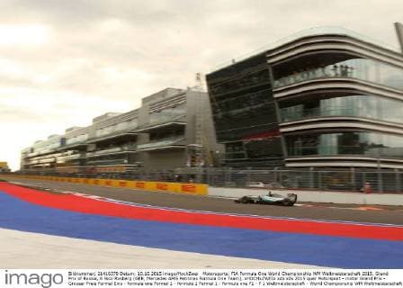Motorsports: FIA Formula One World Championship WM Weltmeisterschaft 2015, Grand Prix of Russia, 6 Nico Rosberg (GER, Mercedes AMG Petronas Formula One Team), xHOCHxZWEIx