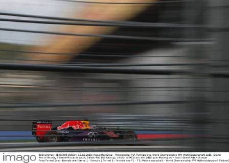 Motorsports: FIA Formula One World Championship WM Weltmeisterschaft 2015, Grand Prix of Russia, 3 Daniel Ricciardo (AUS, Infiniti Red Bull Racing), xHOCHxZWEIx