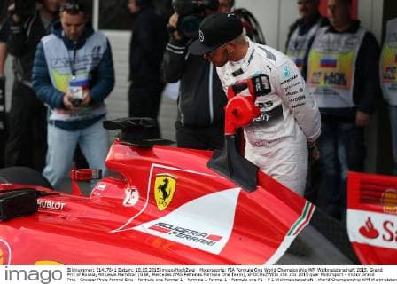 Motorsports: FIA Formula One World Championship WM Weltmeisterschaft 2015, Grand Prix of Russia, 44 Lewis Hamilton (GBR, Mercedes AMG Petronas Formula One Team), xHOCHxZWEIx