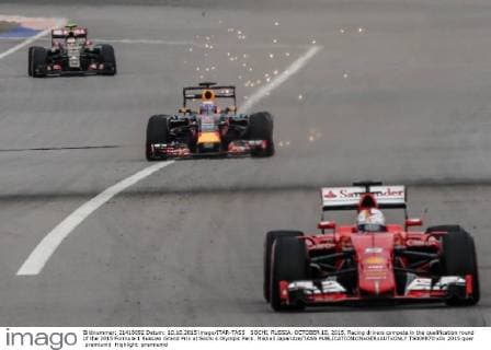 SOCHI, RUSSIA. OCTOBER 10, 2015. Racing drivers compete in the qualification round of the 2015 Formula 1 Russian Grand Prix at Sochi s Olympic Park. Mikhail Japaridze TASS  TS00F870