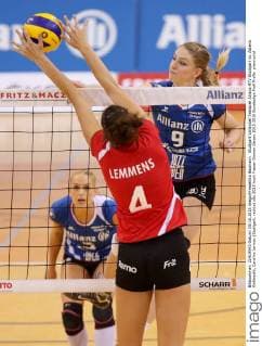 Stuttgart Volleyball Testspiel Allianz MTV Stuttgart vs. Asterix Kieldrecht, Caroline Jarmoc (Stuttgart, rechts)