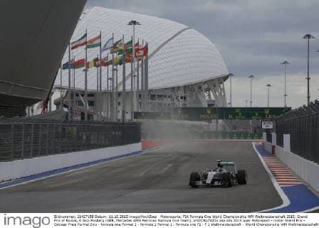 Motorsports: FIA Formula One World Championship WM Weltmeisterschaft 2015, Grand Prix of Russia, 6 Nico Rosberg (GER, Mercedes AMG Petronas Formula One Team), xHOCHxZWEIx