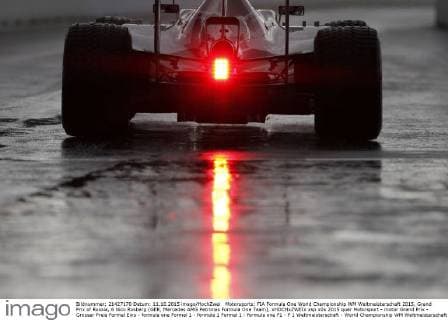 Motorsports: FIA Formula One World Championship WM Weltmeisterschaft 2015, Grand Prix of Russia, 6 Nico Rosberg (GER, Mercedes AMG Petronas Formula One Team), xHOCHxZWEIx