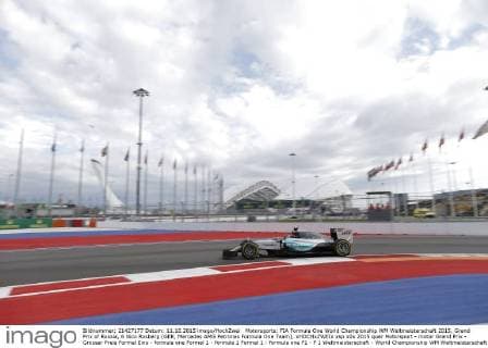 Motorsports: FIA Formula One World Championship WM Weltmeisterschaft 2015, Grand Prix of Russia, 6 Nico Rosberg (GER, Mercedes AMG Petronas Formula One Team), xHOCHxZWEIx
