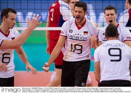 11.10.2015, Armeec Arena, Sofia Volleyball, Europameisterschaft, Vorrunde, Deutschland vs. Tschechische Republik Tschechien Jubel Denys Kaliberda ( 6 GER), Michael Andrei ( 18 GER), Lukas Kampa ( 11 GER), Georg György Gyoergy Grozer ( 9 GER)