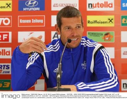 SOCCER - UEFA EURO EM Europameisterschaft Fussball 2016 quali, AUT vs LIE VIENNA,AUSTRIA,11.OCT.15 - SOCCER - UEFA European Championship EM Europameisterschaft 2016, European Qualifiers, OEFB international match Länderspiel Austria vs Liechtenstein, preview, press conference PK Pressekonferenz team LIE. Image shows Mario Frick (LIE). GEPAxpictures xChristianxOrt