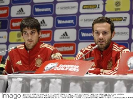 Oct. 11, 2015 - Kiev, Ukraine - Spain players Mikel San Jose (L) and Juan Mata (R) during a press conference PK Pressekonferenz in Kiev, Ukraine, 11 October 2015. Spain will face Ukraine in the UEFA EURO EM Europameisterschaft Fussball 2016 qualifying, group C, soccer match on 12 October 2015 at the Olimpiyskyi stadium in Kiev SOCCER 2015 - Spain vs Ukraine,UEFA EURO 2016 QUALIFICATION - ZUMAg194