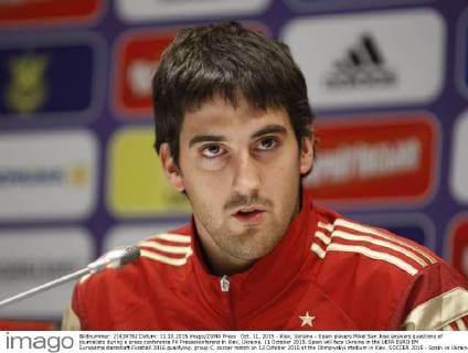 Oct. 11, 2015 - Kiev, Ukraine - Spain players Mikel San Jose answers questions of journalists during a press conference PK Pressekonferenz in Kiev, Ukraine, 11 October 2015. Spain will face Ukraine in the UEFA EURO EM Europameisterschaft Fussball 2016 qualifying, group C, soccer match on 12 October 2015 at the Olimpiyskyi stadium in Kiev. SOCCER 2015 - Spain vs Ukraine,UEFA EURO 2016 QUALIFICATION - ZUMAg194