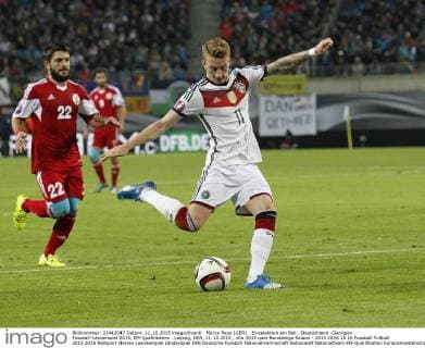 Marco Reus (GER) . Einzelaktion am Ball . Deutschland -Georgien . Fussball-Länderspiel 2015, EM-Qualifikation . Leipzig, GER, 11.10.2015 ,