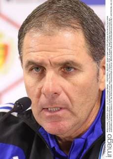 - BRUSSELS, BELGIUM: Israel s head coach Eli Guttman pictured during a press conference PK Pressekonferenz of Israeli national soccer team, Monday 12 October 2015, in Brussels. Israel will play tomorrow their last qualification game against Belgium for the 2016 European Championships in France. BRUNOxFAHY  x04719238x