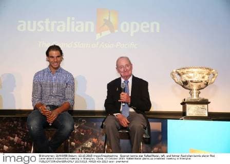 Spanish tennis star Rafael Nadal, left, and former Australian tennis player Rod Laver attend a breakfast meeting in Shanghai, China, 13 October 2015. Rafael Nadal glams up breakfast meeting in Shanghai  20151013_48629