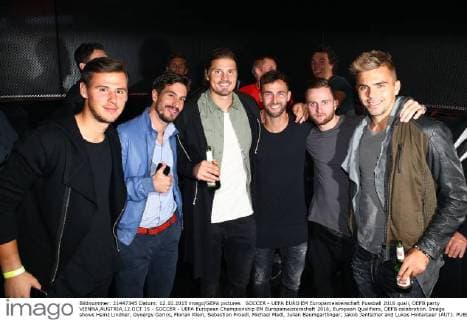 SOCCER - UEFA EURO EM Europameisterschaft Fussball 2016 quali, OEFB party VIENNA,AUSTRIA,12.OCT.15 - SOCCER - UEFA European Championship EM Europameisterschaft 2016, European Qualifiers, OEFB celebration. Image shows Heinz Lindner, Gyoergy Garics, Florian Klein, Sebastian Proedl, Michael Madl, Julian Baumgartlinger, Jakob Jantscher and Lukas Hinterseer (AUT). GEPAxpictures xChristianxOrt