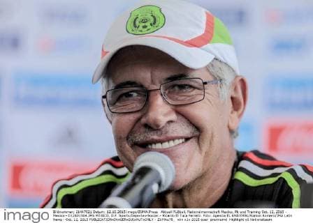 Aktuell Fußball, Nationalmannschaft Mexiko, Pk und Training Oct. 12, 2015 - Mexico - D12101504.JPG.MEXICO, D.F. Sports Deportes-Soccer.- Ricardo El Tuca Ferretti. Foto: Agencia EL UNIVERSL Ramon Romero JMA Latin News - Oct. 12, 2015  - ZUMAu78_