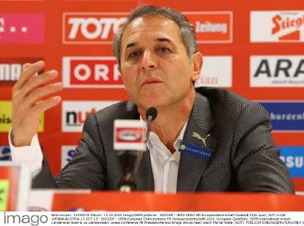 SOCCER - UEFA EURO EM Europameisterschaft Fussball 2016 quali, AUT vs LIE VIENNA,AUSTRIA,13.OCT.15 - SOCCER - UEFA European Championship EM Europameisterschaft 2016, European Qualifiers, OEFB international match Länderspiel Austria vs Liechtenstein, press conference PK Pressekonferenz Image shows head coach Marcel Koller (AUT). GEPAxpictures xChristianxOrt
