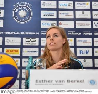 13.10.2015, xtkx, Volleyball 1.Bundesliga Damen, VC Wiesbaden Saisoneröffnungspressekonferenz 2015 2016, emspor .l. Esther van Berkel (VC Wiesbaden)