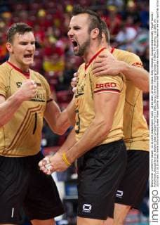 13.10.2015, Armeec Arena, Sofia Volleyball, Europameisterschaft, Playoff Runde Achtelfinale, Deutschland vs. Belgien Jubel Christian Fromm ( 1 GER), Georg György Gyoergy Grozer ( 9 GER), Tim Broshog ( 15 GER)