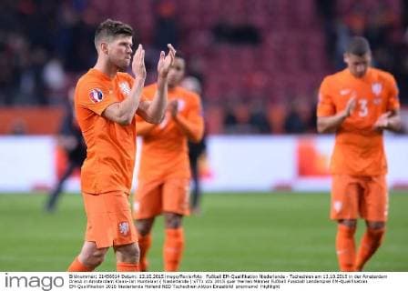 Fußball EM-Qualifikation Niederlande - Tschechien am 13.10.2015 in der Amsterdam ArenA in Amsterdam Klaas-Jan Huntelaar ( Niederlande ) xTTx