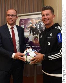 14.10.2015, xjhx, Fussball Champions League Damen, 1. FFC Frankfurt - Standard Lüttich Pressekonferenz, emspor v.l. Trainer Benoit Waucomont (Standard Luettich), Trainer Colin Bell (1.FFC Frankfurt)