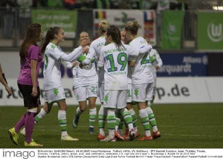 Fußball, UWCL, VfL Wolfsburg - ZFK Spartak Subotica; Jubel, Torjubel, Freude, Emotion, Torerfolg, Aktion, action, goal, goal celebration, celebrates 2:0. xtgx