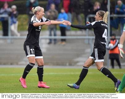 15.10.2015, xjhx, Fussball UEFA Champions League Womans, 1.FFC Frankfurt - Standard Luettich, emspor v.l. Mandy Islacker (1.FFC Frankfurt), Kathrin Hendrich (1.FFC Frankfurt) celebrate the goal, Torjubel zum 1:0