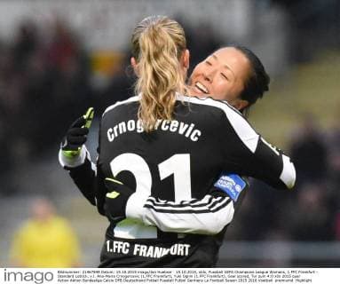 15.10.2015, xblx, Fussball UEFA Champions League Womans, 1.FFC Frankfurt - Standard Lüttich, v.l. Ana-Maria Crnogorcevic (1.FFC Frankfurt), Yuki Ogimi (1.FFC Frankfurt), Goal scored, Tor zum 4:0