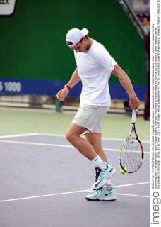 Spanish tennis star Rafael Nadal takes part in a training session for the upcoming men s singles fourth round match against Stanislas Wawrinka of Switzerland during the 2015 Shanghai Rolex Masters tennis tournament in Shanghai, China, 16 October 2015. Nadal makes all-out preparation for fourth round match against Wawrinka at Shanghai Masters  20151016_08458