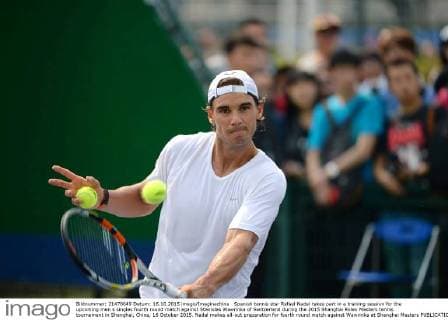 Spanish tennis star Rafael Nadal takes part in a training session for the upcoming men s singles fourth round match against Stanislas Wawrinka of Switzerland during the 2015 Shanghai Rolex Masters tennis tournament in Shanghai, China, 16 October 2015. Nadal makes all-out preparation for fourth round match against Wawrinka at Shanghai Masters  20151016_31160