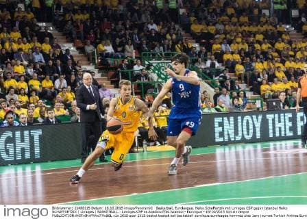 Basketball, Euroleague, Heiko Schaffartzik mit Limoges CSP gegen Istanbul Heiko SCHAFFARTZIK ( Limoges ) BASKETBALL : Limoges CSP vs Anadolu Efes Istanbul - Euroligue - 16 10 2015 SylvainVergne 