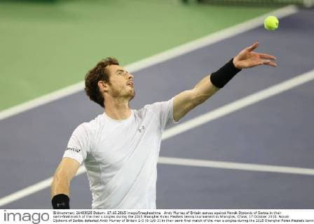 Andy Murray of Britain serves against Novak Djokovic of Serbia in their semi-final match of the men s singles during the 2015 Shanghai Rolex Masters tennis tournament in Shanghai, China, 17 October 2015. Novak Djokovic of Serbia defeated Andy Murray of Britain 2-0 (6-1 6-3) in their semi-final match of the men s singles during the 2015 Shanghai Rolex Masters tennis tournament in Shanghai, China, 17 October 2015. Novak Djokovic eliminates Andy Murray to advance to final at Shanghai Rolex Masters  20151017_34217