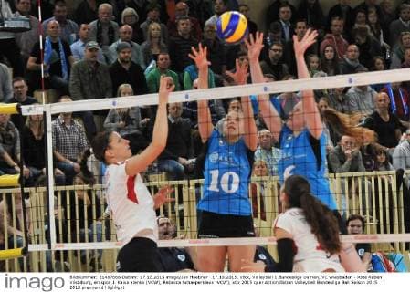 17.10.2015, xtkx, Volleyball 1.Bundesliga Damen, VC Wiesbaden - Rote Raben Vilsbiburg, emspor .l. Kaisa alanko (VCW), Rebecca Schaeperklaus (VCW),