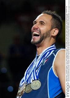 18.10.2015, Armeec Arena, Sofia Volleyball, Europameisterschaft, Siegerehrung Osmany Juantorena ( 5 ITA) mit Medaille Medaillen