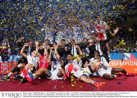 18.10.2015, Armeec Arena, Sofia Volleyball, Europameisterschaft, Siegerehrung 1. Platz Gold Goldmedaille Europameister: Frankreich