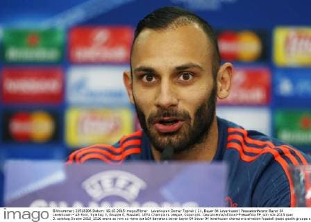 Leverkusen Oemer Toprak ( 21, Bayer 04 Leverkusen) Pressekonferenz Bayer 04 Leverkusen - AS Rom, Spieltag 3, Gruppe E, Fussball, UEFA Champions League, Copyright: Deutzmannx xEibner-Pressefoto EP_cdn