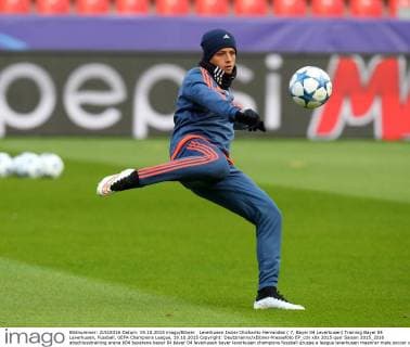 Leverkusen Javier Chicharito Hernandez ( 7, Bayer 04 Leverkusen) Training Bayer 04 Leverkusen, Fussball, UEFA Champions League, 19.10.2015 Copyright: Deutzmannx xEibner-Pressefoto EP_cdn