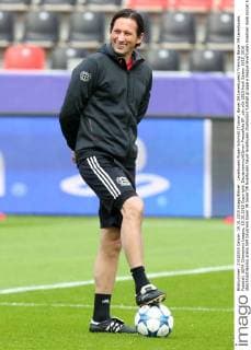 Leverkusen Roger Schmidt (Trainer, Bayer 04 Leverkusen) Training Bayer 04 Leverkusen, Fussball, UEFA Champions League, 19.10.2015 Copyright: Deutzmannx xEibner-Pressefoto EP_cdn