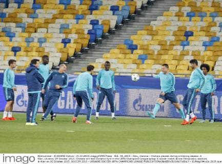 Oct. 19, 2015 - Kiev, Ukraine - Chelsea players during a training session in Kiev, Ukraine, 19 October 2015. Chelsea will face Dynamo Kyiv in the UEFA Champions League group G soccer match at the Olimpiyskiy stadium in Kiev on 20 October 2015. SOCCER 2015 - UKRAINE SOCCER UEFA CHAMPIONS LEAGUE - ZUMAg194