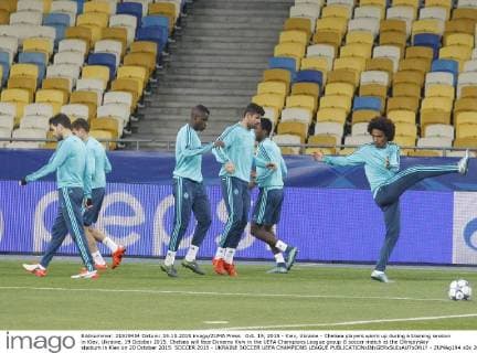 Oct. 19, 2015 - Kiev, Ukraine - Chelsea players warm up during a training session in Kiev, Ukraine, 19 October 2015. Chelsea will face Dynamo Kyiv in the UEFA Champions League group G soccer match at the Olimpiyskiy stadium in Kiev on 20 October 2015. SOCCER 2015 - UKRAINE SOCCER UEFA CHAMPIONS LEAGUE - ZUMAg194