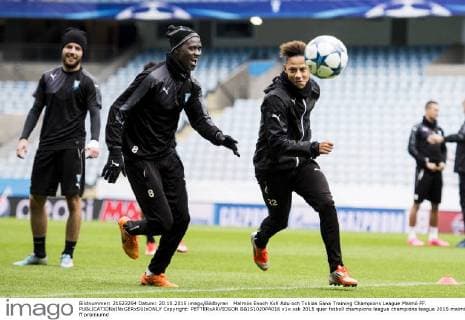 Malmös Enoch Kofi Adu och Tobias Sana Training Champions League Malmö FF.  Copyright: PETTERxARVIDSON BB151020PA016