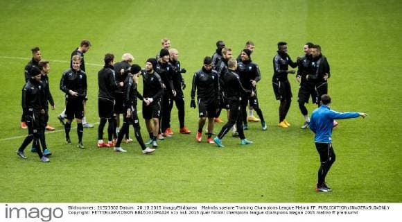 Malmös spelare Training Champions League Malmö FF.  Copyright: PETTERxARVIDSON BB151020PA024