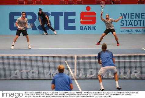 TENNIS - ATP Tennis Herren Erste Bank Open 2015 VIENNA,AUSTRIA,20.OCT.15 - TENNIS - ATP World Tour, Erste Bank Open, doubles. Image shows Alexander Peya (AUT), Bruno Soares (BRA), Oliver Marach and Andreas Haider-Maurer (AUT). GEPAxpictures xMarioxKneisl